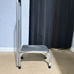 Step Stool With Handle