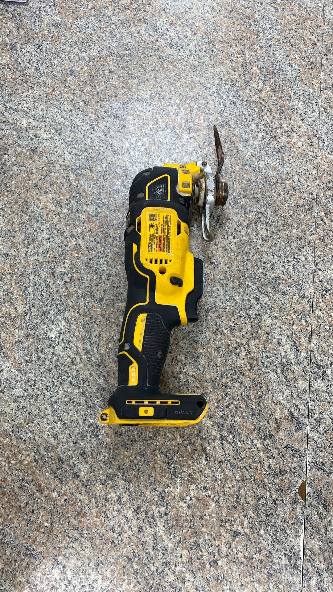DeWalt DCS355 20V Max Brushless Oscillating Multi Tool
