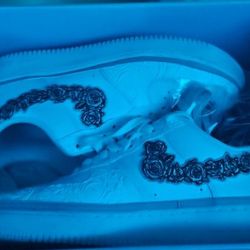 9.5 Free Style Nike Shoes Wore Once