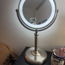 Make Up Mirror