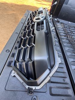 Toyota Tacoma TRD Grill 2024-2025