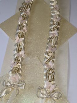 Girly graduation lei