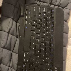 Amazon Wireless Keyboard in Black
