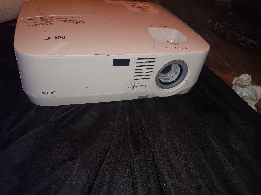 NEC NP(contact info removed) Lumens XGAtor
 Projector