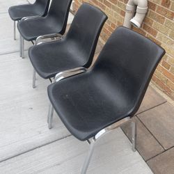 Set of 4 Stacking Chairs 20.5”W Strong Chrome Base
