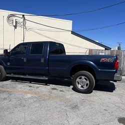 2016 Ford F-350 Super Duty Crew Cab