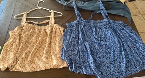 Old Navy Women’s cropped blouses, both size XL