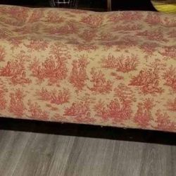 FREE OTTOMAN 