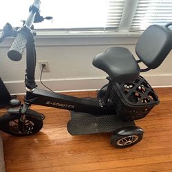 E scooter three wheel