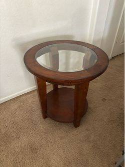 Round end table