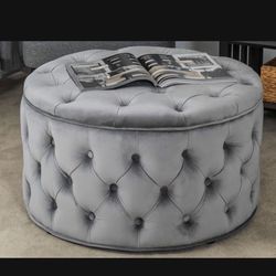 Tufted Round Storage Ottoman 