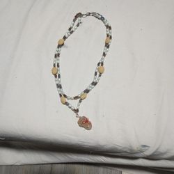 Neckalace