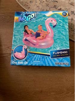 Flamingo pool float