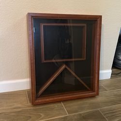 Flag & certificate frame 