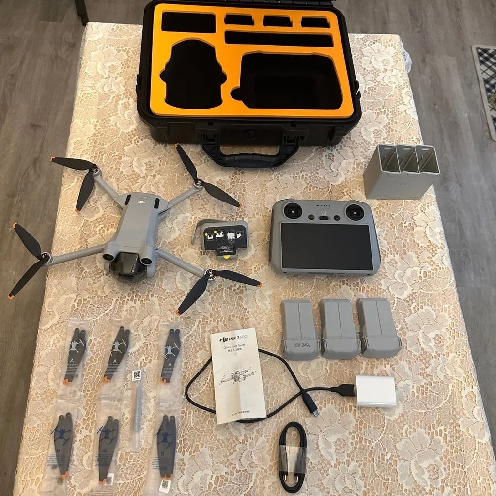 DJI Mini 3 Pro FLY PLUS KIT Remote Screen Controller 2ea.47 Min+ Intelligent