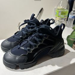 Dior D-connect Sneakers 