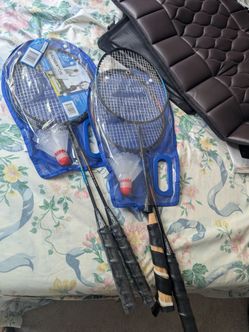 Badminton rackets set