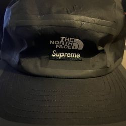 North Face- Supreme Colab FA21