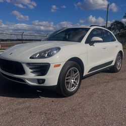 2017 Porche Macan