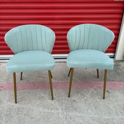 Set of 2 chairs