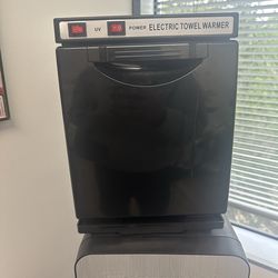Electric towel warmer