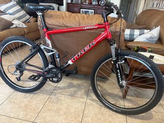 Trek     fuel   80.     ZR     8000  27 velocidades