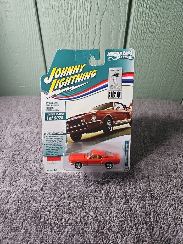 Johnny Lightning Muscle Car