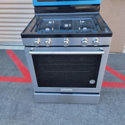 Kitchen aid stove