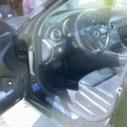 2016 Mercedes-Benz C-Class