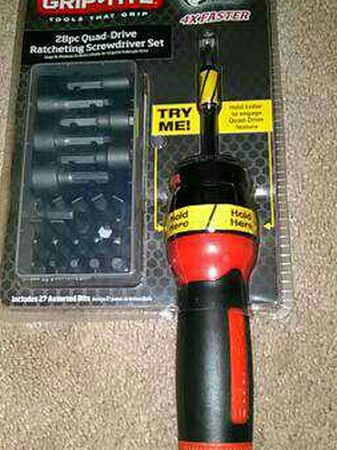 Ratcheting Screwdriver Set ~ 28 PC. Quad Drive ~ Brand New ~