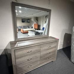 Dresser And Mirror 