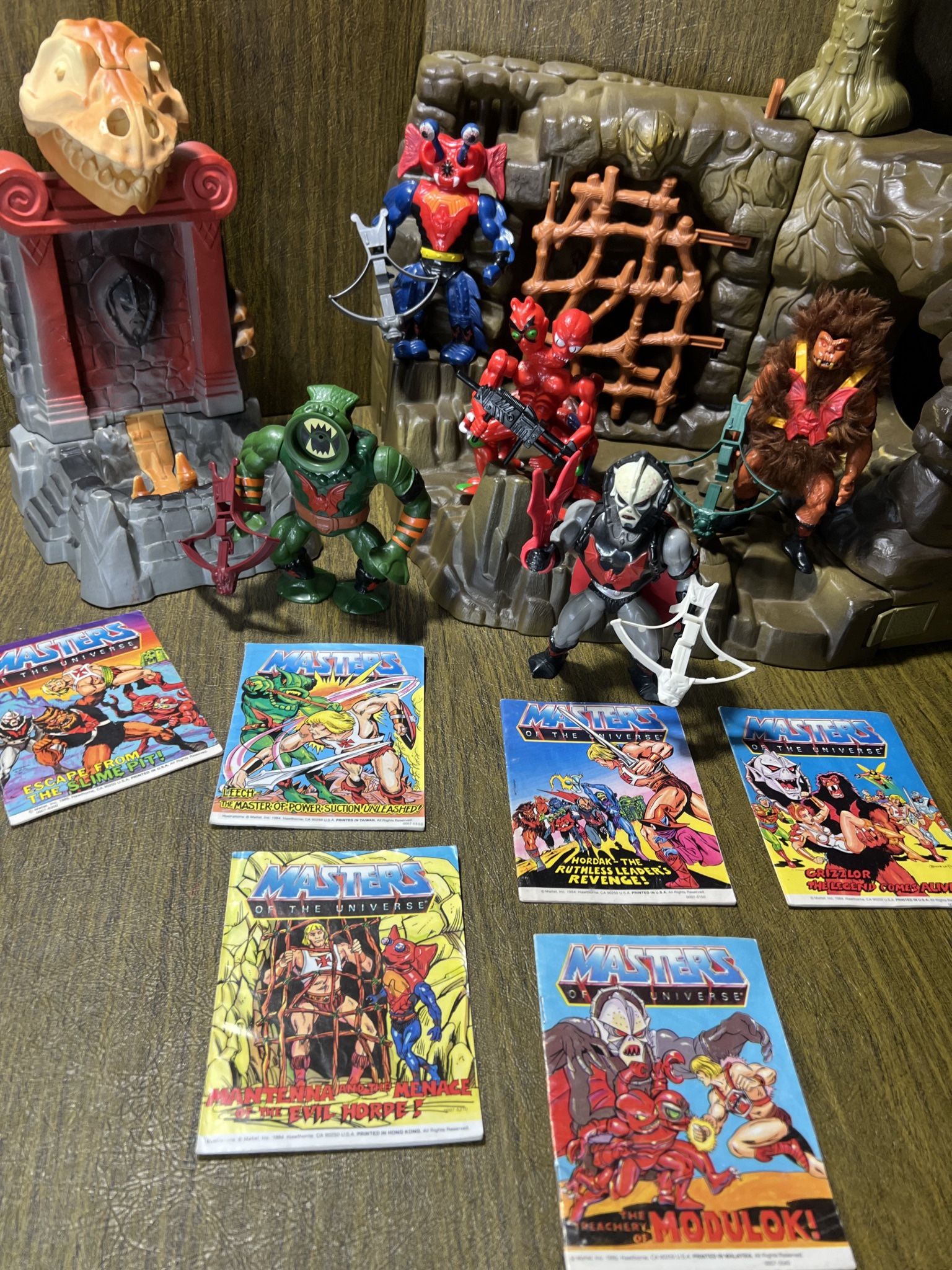 Original 80’s Mattel Masters Of The Universe He-Man Hordak & The Evil Horde (5 figures, 2 play-sets, 6 mini-comics) Complete!!