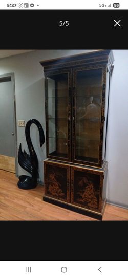 Japanesse glass lighted cabinet
