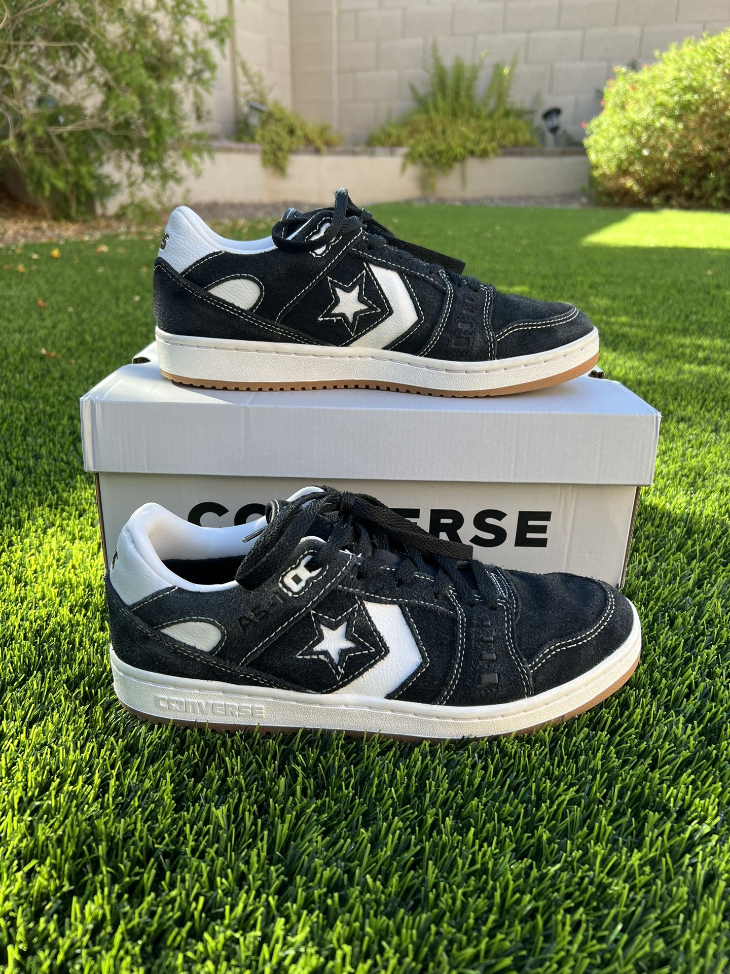 Black And White Converse Cons Size 8 Mens