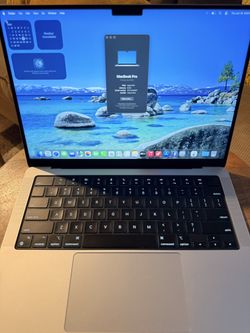 Apple MacBook Pro 14-inch M3 Chip 8GB RAM 512GB SSD Silver
