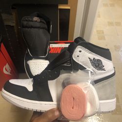 Air Jordan 1 Bleached Coral; DS; Size 10