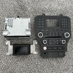 2018-2020 Ford Mustang OEM Radio And Temperature Control Panel