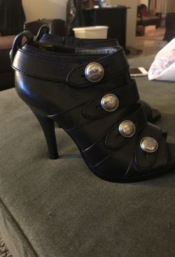 Coach heels size 6