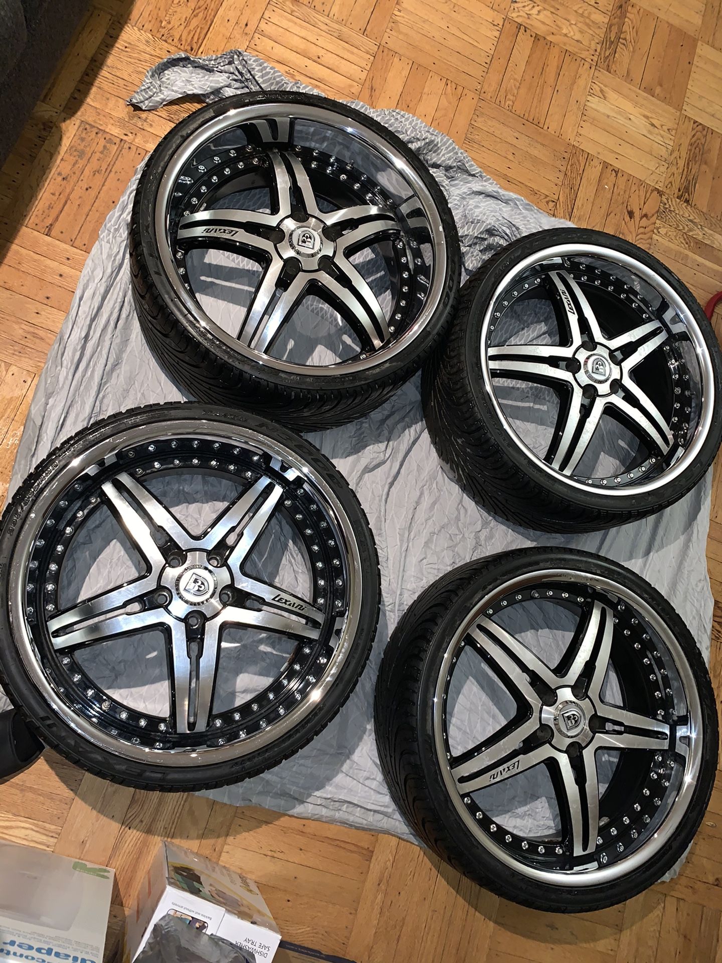 Lexani Rims 22 inch 5x112 for Sale in Philadelphia, PA OfferUp