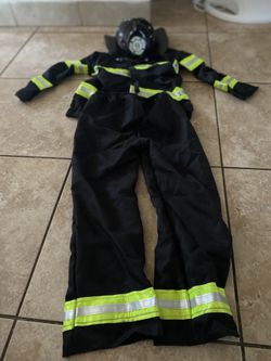 Size 6-8 fire fighter captain costume