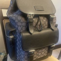 Sprint Backpack In Signature Jacquard