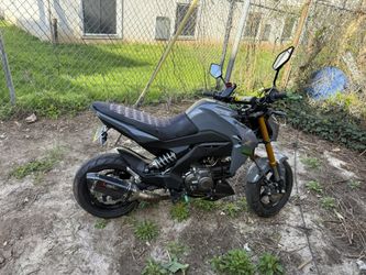 2020 Kawasaki z125 pro like new. Need Gone Today 4/21