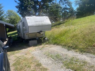 FREE - 5th Wheel with Clean Title