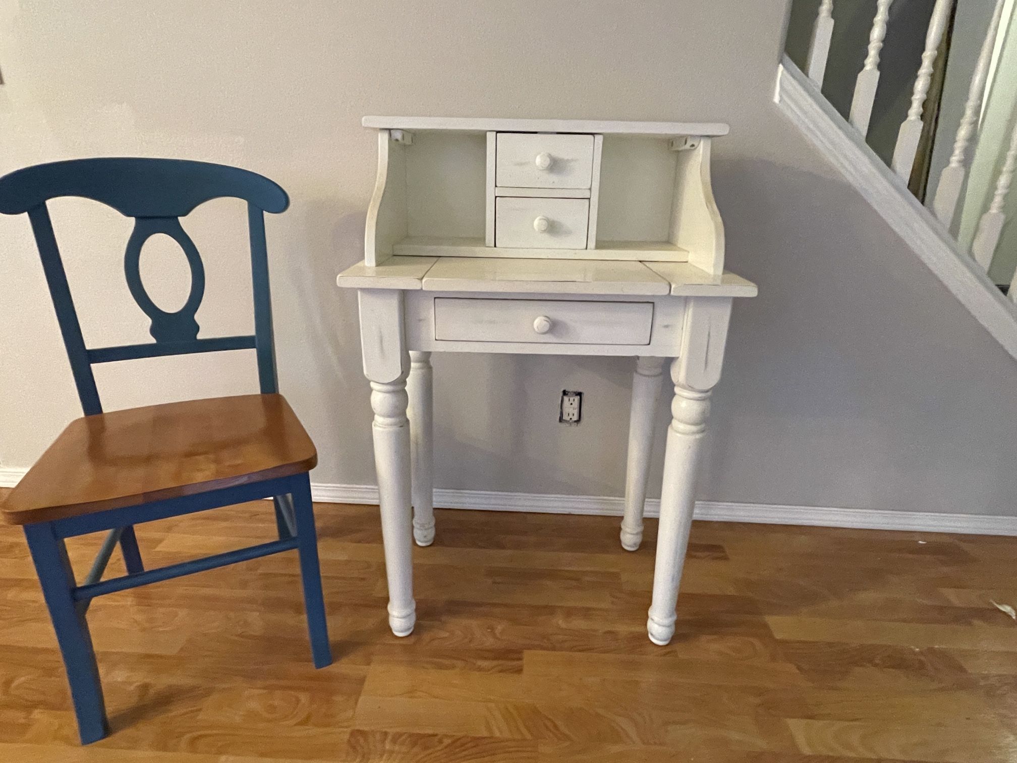 Small Desk and Chair