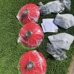 3 Red Lamps