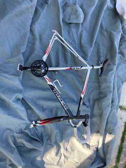 Trek 1200 SL Ultralight aluminum frame and fork
