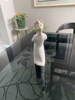Lladro Kiss Me Goodnight Boy Porcelain Figurine