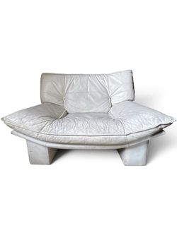 White Leather Lounge Chair
