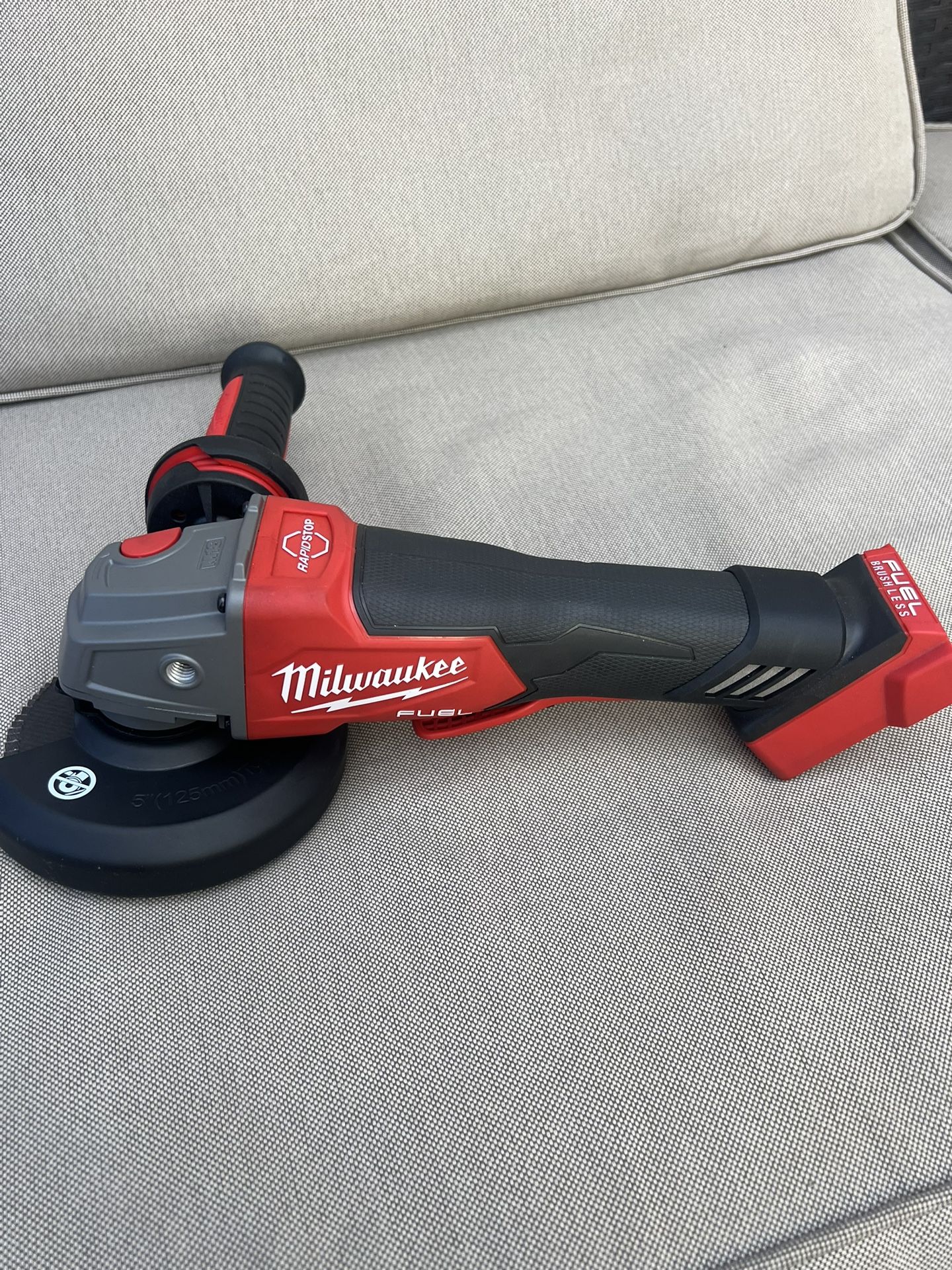 Milwaukee M18 Grinder