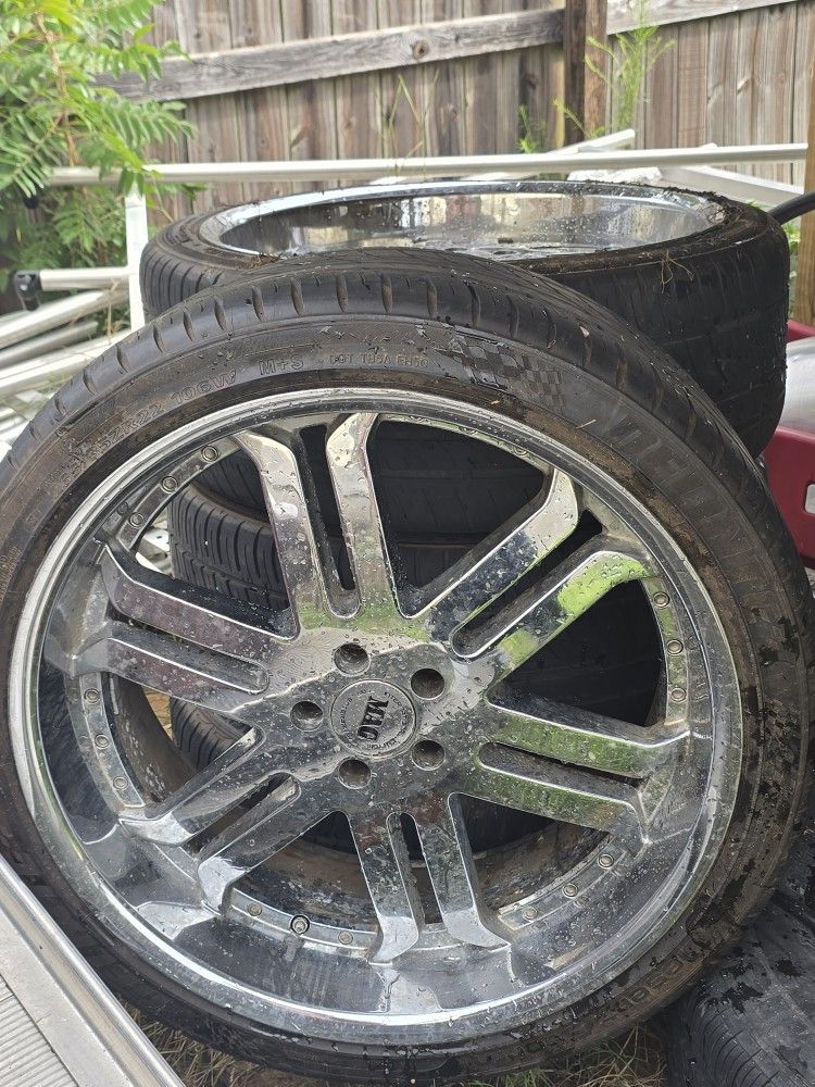 22inch Mag Rims With Tires
